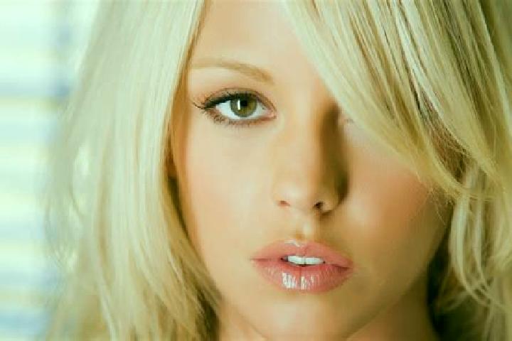 Zoey, 24, a blonde brown-eyed mediterranean companion based in Venegono Superiore. Offering Striptease, CIM, Party Girl, A-Level, Fetish. Available for incal...