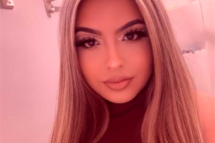 Zoey, 24, a blonde grey-eyed latina companion based in Rodengo. Offering GFE, Girlfriend Experience, Duos. Available for incall and outcall, overnight bookin...