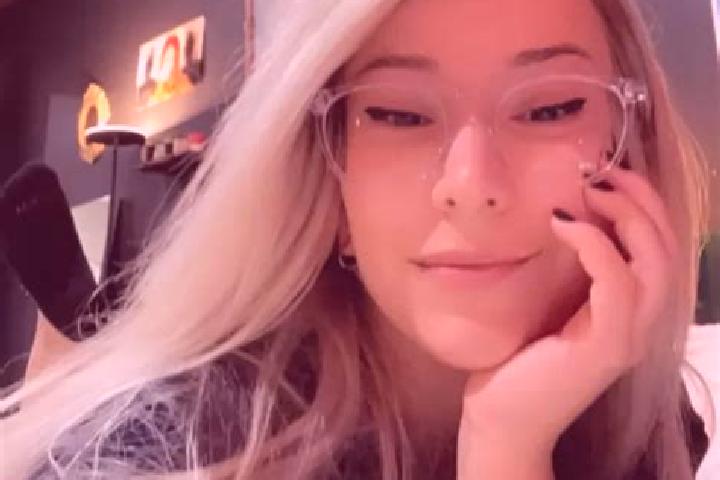 Zoey, 24, a blonde grey-eyed mixed companion based in Paipu. Offering Overnight, Prostate Massage, Domination, Striptease. Available for incall and outcall, ...