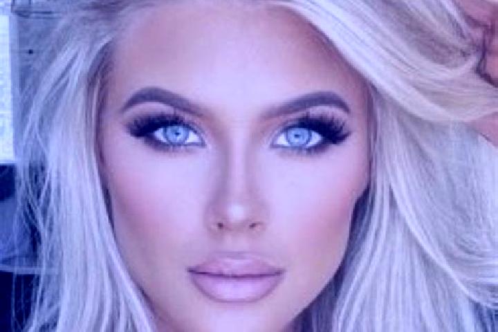 Zoey, 24, a platinum blonde brown-eyed caribbean companion based in Twen Te Wa. Offering GFE, Couples, Travel Companion, Striptease. Available for incall and...