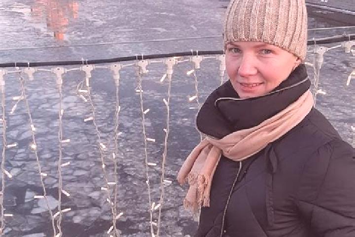 Zoey, 24 — Escort in Krasnyy Gulyay, Russia