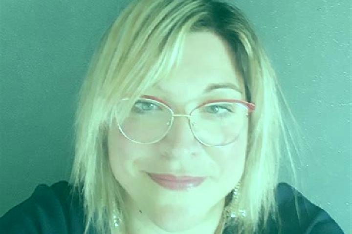 Zoey, 26 — Escort in Beaumont-les-Autels, France