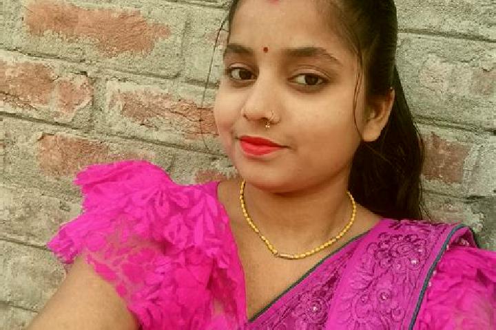 Zoey, 26 — Escort in Dumra, India