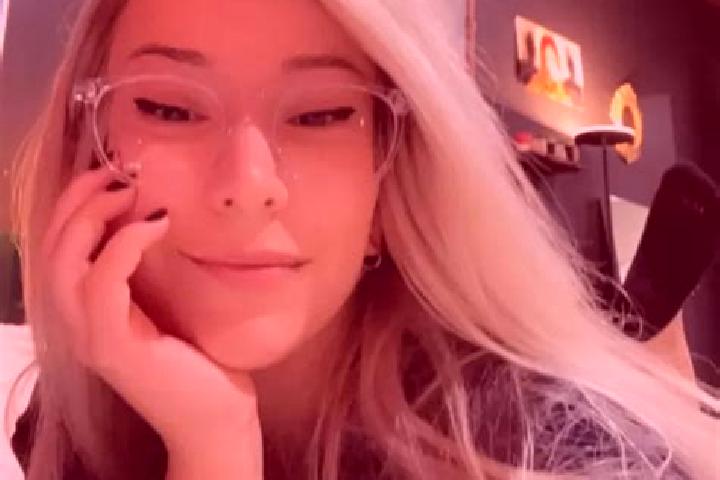 Zoey, 27, a blonde grey-eyed mixed companion based in Lengpui. Offering CIM, Striptease, Couples, Fetish, Dinner Date. Available for incall and outcall, over...