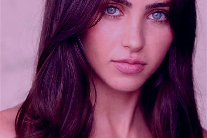 Zoey, 27, a brunette brown-eyed latina companion based in Spadenland. Offering Erotic Massage, Fetish, Massage, Party Girl, GFE. Available for incall and out...