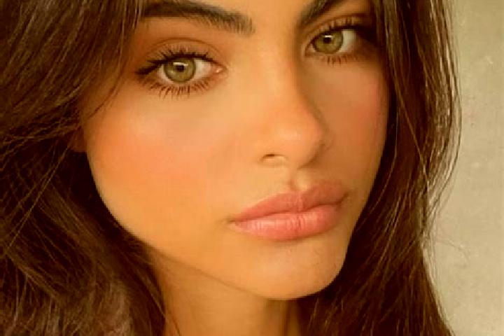 Zoey, 27, a chestnut grey-eyed indian companion based in Ingore. Offering Couples, Domination, BDSM, OWO, 69. Available for incall and outcall, overnight boo...