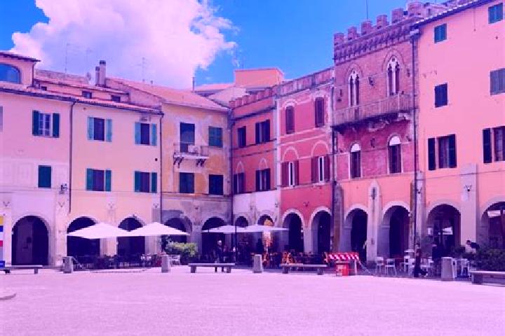 Zoey, 27 — Escort in Grosseto, Italy