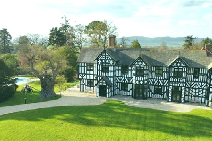 Zoey, 27 — Escort in Lydham, United Kingdom