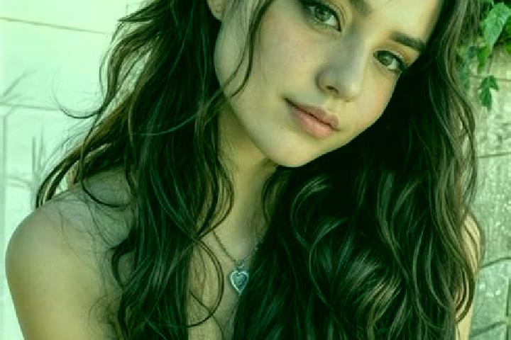Zoey, 28, a black hazel-eyed middle eastern companion based in Yantal . Offering Prostate Massage, Massage, GFE, BDSM, Girlfriend Experience. Available for i...