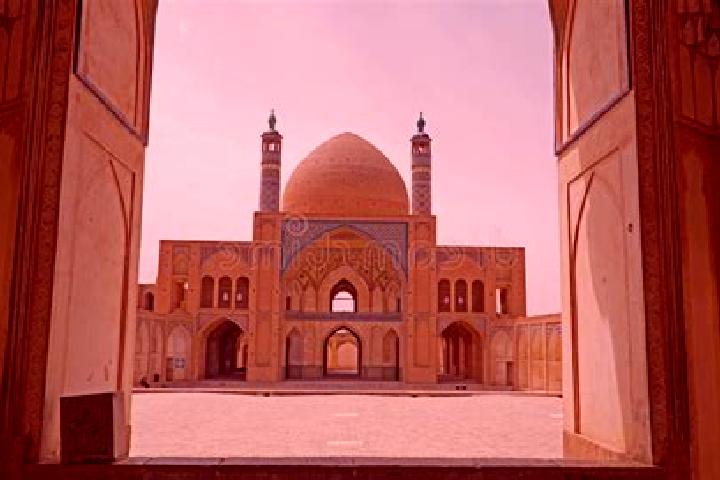 Zoey, 28 — Escort in Ravesht-e Bozorg, Iran