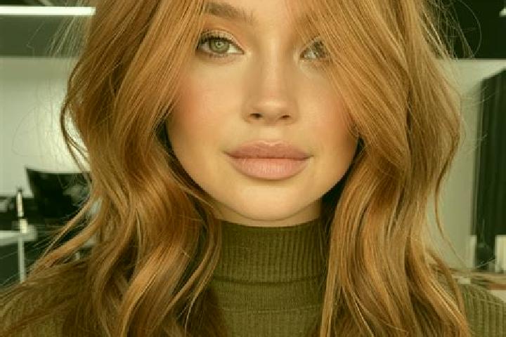 Zoey, 29, a auburn brown-eyed slavic companion based in Chisasa. Offering Duos, Party Girl, Prostate Massage, Girlfriend Experience, Dinner Date. Available f...