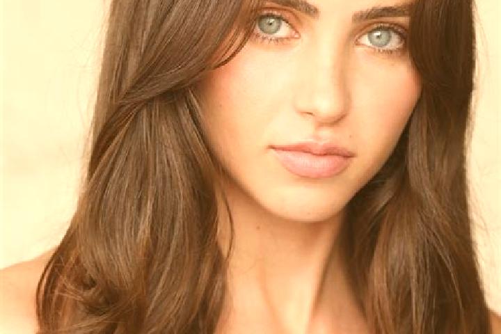 Zoey, 29, a brunette grey-eyed middle eastern companion based in Eygurande. Offering A-Level, Erotic Massage, Roleplay. Available for incall and outcall, ove...