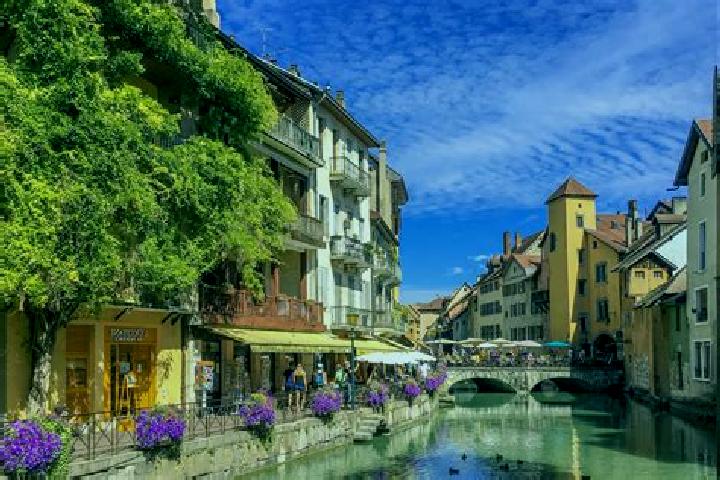 Zoey, 30 — Escort in Enveig, France