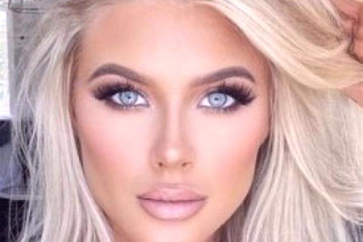 Zoey, 31, a platinum blonde grey-eyed mixed companion based in Orenhofen. Offering Tantra, Domination, Duos, Girlfriend Experience. Available for incall and ...
