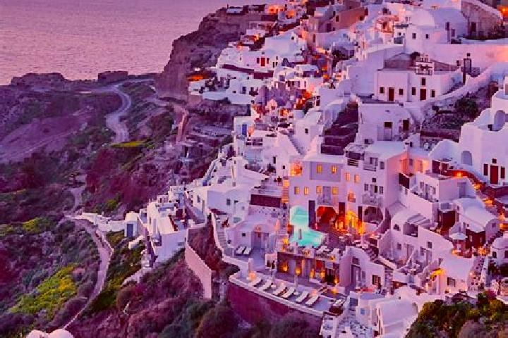 Zoey, 31 — Escort in Krinida, Greece