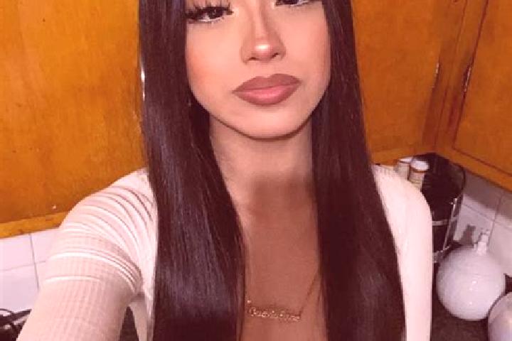 Zoey, 32, a black brown-eyed latina companion based in Entre Rios de Minas. Offering Couples, Girlfriend Experience, Deep French Kissing, Dinner Date. Availa...