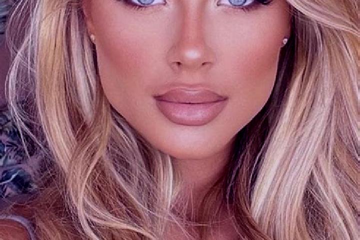 Zoey, 32, a blonde blue-eyed latina companion based in Horsten. Offering CIM, OWO, Duos, A-Level. Available for incall and outcall, overnight bookings availa...