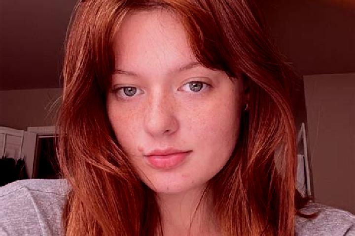 Zoey, 32, a red green-eyed mixed companion based in Queensborough. Offering Duos, Couples, CIM, Massage, Erotic Massage. Available for incall and outcall, ov...