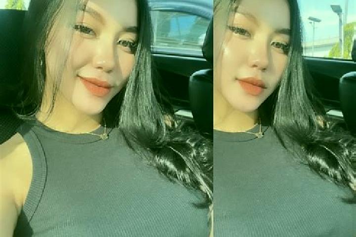 Zoey, 32 — Escort in Wulan Haye, China