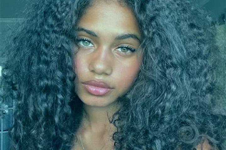 Zoey, 33, a auburn blue-eyed ebony companion based in Tuambli. Offering Erotic Massage, Duos, Deep French Kissing. Available for incall and outcall, day and ...