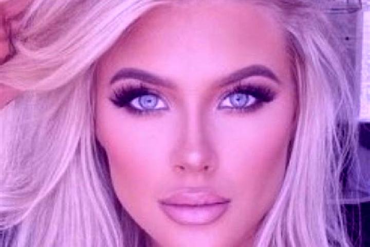Zoey, 33, a platinum blonde dark-eyed ebony companion based in Postupice. Offering Roleplay, 69, Prostate Massage. Available for incall and outcall, day and ...