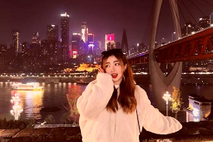 Zoey, 33 — Escort in Anliang, China