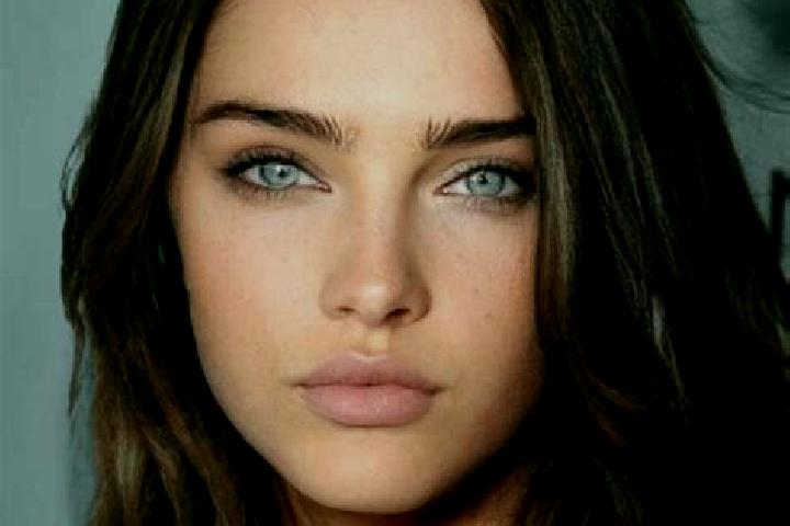 Zoey, 34, a brunette amber-eyed indian companion based in Jaervsoe. Offering A-Level, Party Girl, Overnight, Deep French Kissing, 69. Available for incall an...