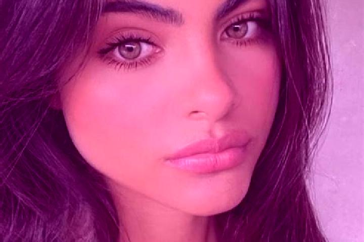 Zoey, 34, a brunette grey-eyed indian companion based in Mamonas. Offering A-Level, Girlfriend Experience, CIM. Available for incall and outcall, day and eve...