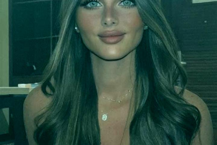 Zoey, 35, a brunette dark-eyed european companion based in Un Chau Estate. Offering A-Level, Deep French Kissing, 69. Available for incall and outcall, day a...