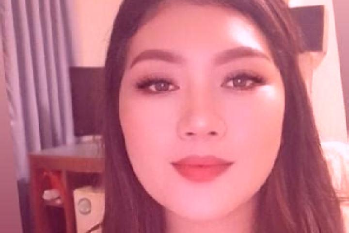 Zoey, 35, a brunette grey-eyed asian companion based in Palmwoods. Offering Domination, A-Level, OWO, Duos. Available for incall and outcall, day and evening...
