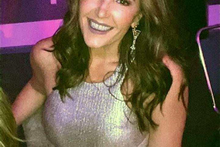 Zoey, 35 — Escort in Argenta, United States