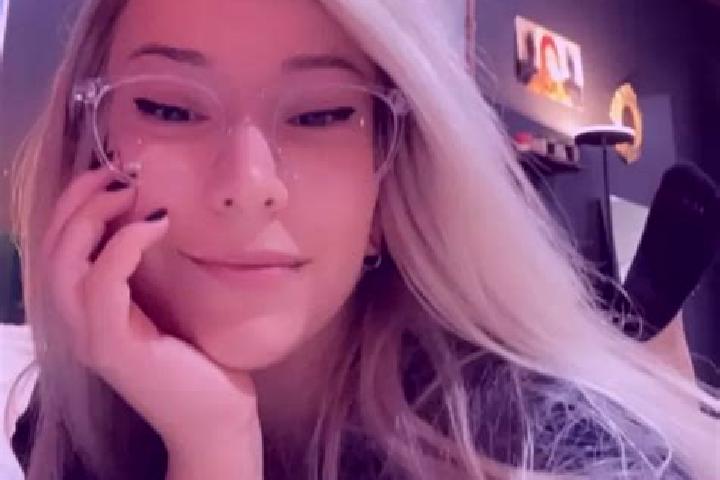 Zoey, 36, a blonde grey-eyed indian companion based in Poza de la Vega. Offering Prostate Massage, Striptease, OWO, Dinner Date. Available for incall and out...