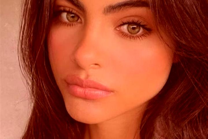 Zoey, 36, a brunette brown-eyed middle eastern companion based in Zarrinabad. Offering BDSM, Duos, 69, Tantra. Available for incall and outcall, day and even...