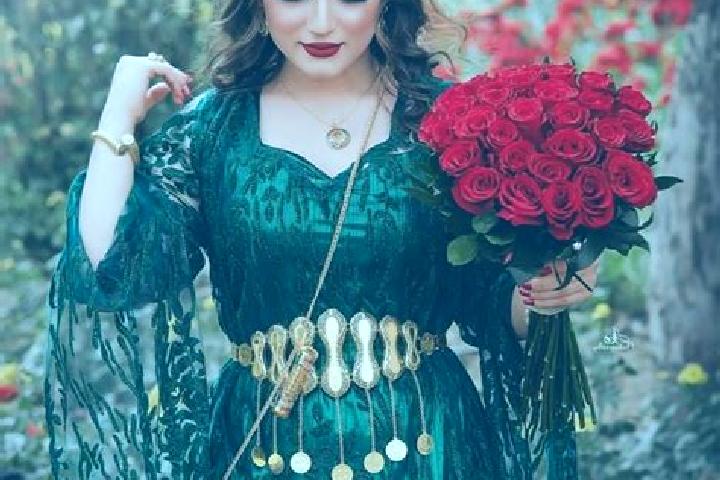 Zoey, 36 — Escort in Gergeri, Greece