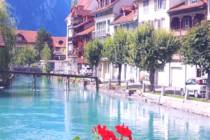 Zoey, 36 — Escort in Zuerich (Kreis 9), Switzerland