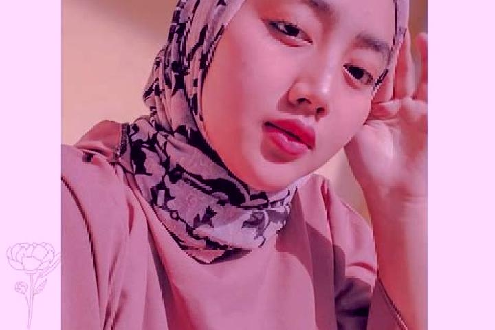 Zoey, 37 — Escort in Cisompet, Indonesia