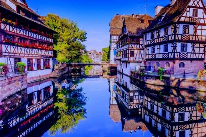 Zoey, 37 — Escort in Marpire, France
