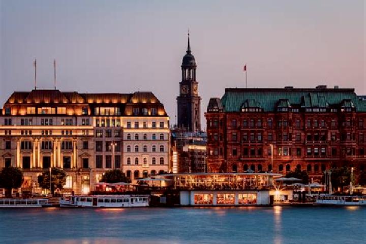 Zoey, 38 — Escort in Storvreta, Sweden