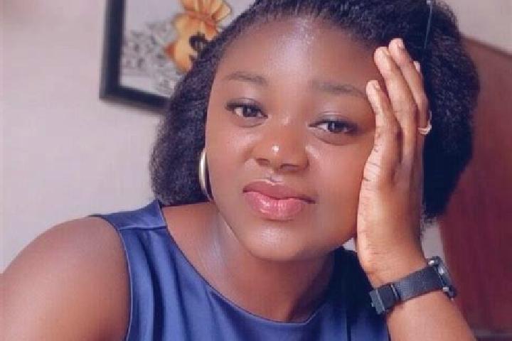 Zoey, 39 — Escort in Ahua, Ivory Coast