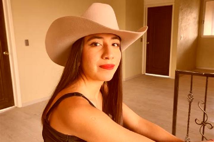 Zoey, 39 — Escort in Santiago Tlapacoya, Mexico
